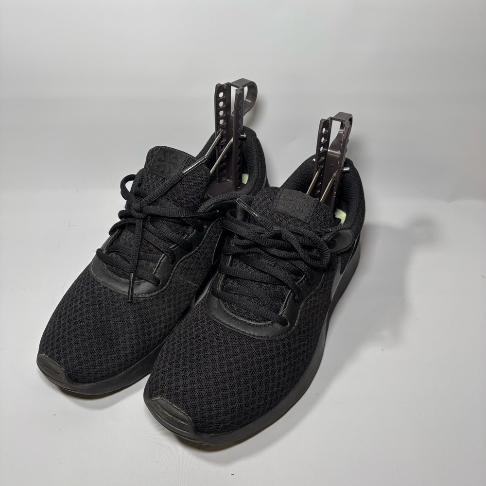 Nike Tanjun Black Women's Running Shoes Sz 8.5 DJ6257-002